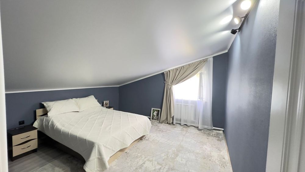 Продам 2 дома на одном участке