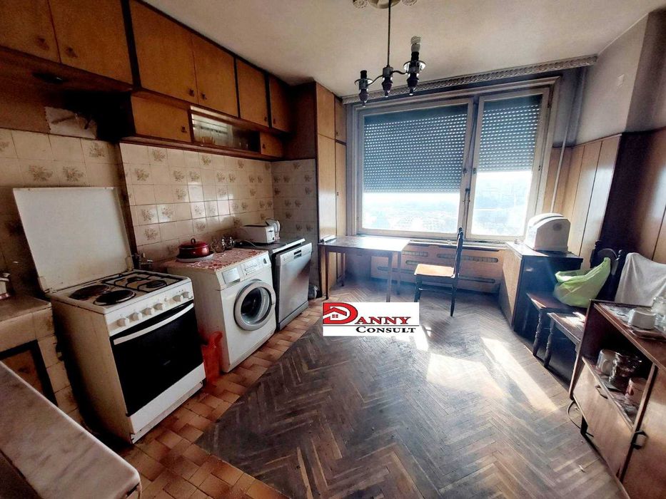 Продава се Тристаен апартамент в Велико Търново, Акация - 95 кв.м за 1158 €/кв.м - Снимка #7