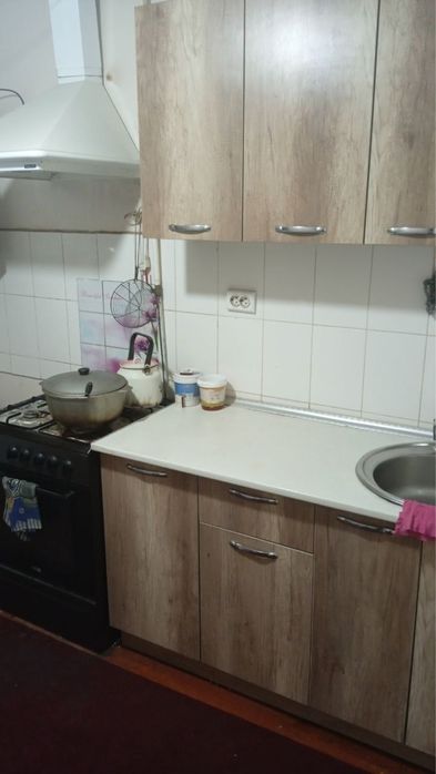 Srochno Arenda Yashnobod Dostlik metro yonida 3/3/9 100m2