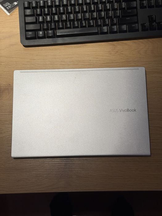 Laptop ASUS VivoBook 14 K413E i5-1135G7 8GB RAM Iris Xe