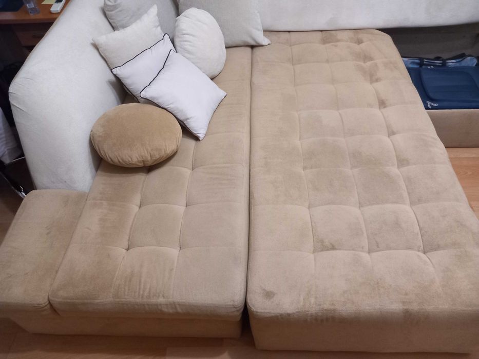 Разтегателен диван