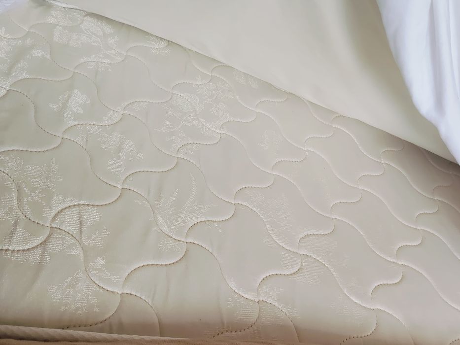 Продам манеж в отличном состоянии