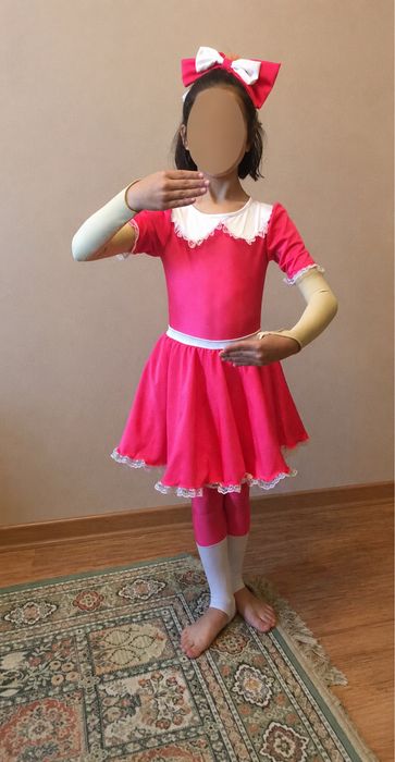 Яркий сценический костюм для девочки 6-7 лет (на худенькую)