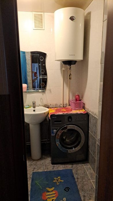 Продам 2 ух комнатную квартиру