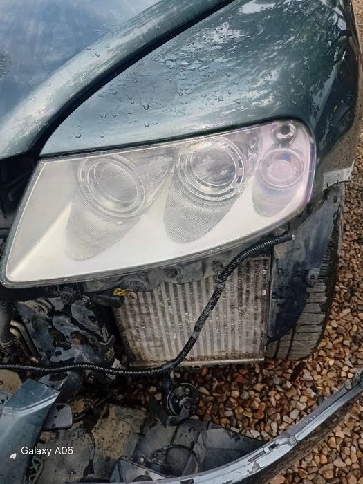 Motor/cutie de viteze/compresor ac/pompa servo/injectoare/electromotor/carlig remorcare electric/perne/usa/hayon/oglinda/far xenon touareg 7L  5.0 tdi
