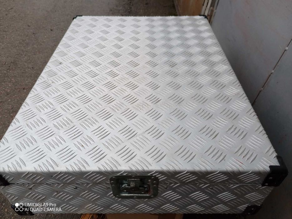 електронен аналогов мишпулт- смесителен пулт, MONARCH MMX 1200