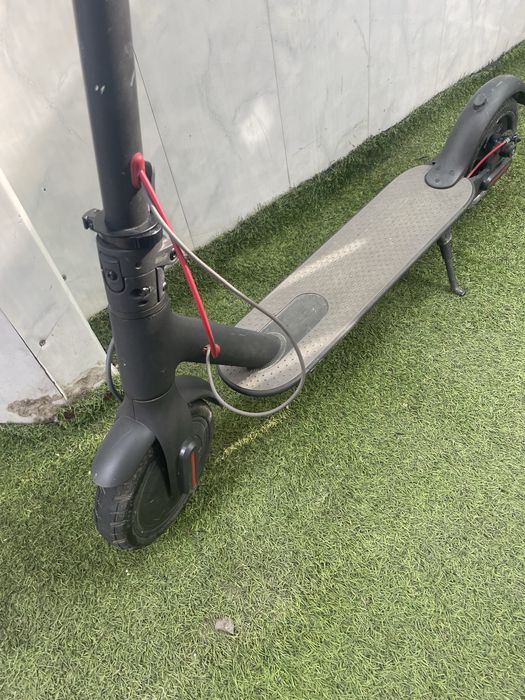 Vând trotinetă electrică