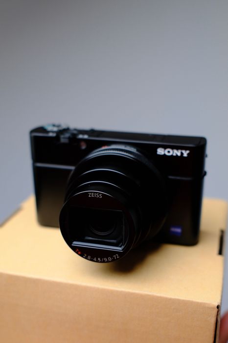 Продам Sony RX100M7