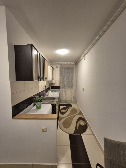 Închiriez apartament cu 1 cameră decomandat