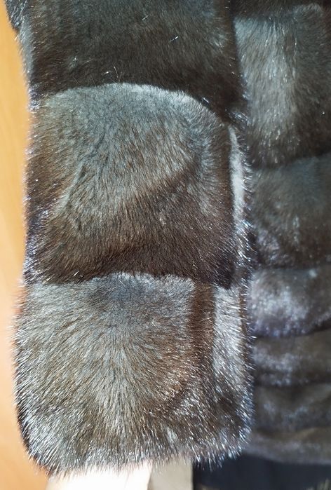 Продаю норковую шубу