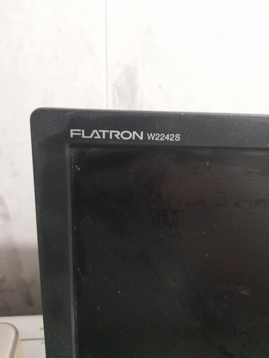 Монитор на запчасти LG FLATRON W2242S