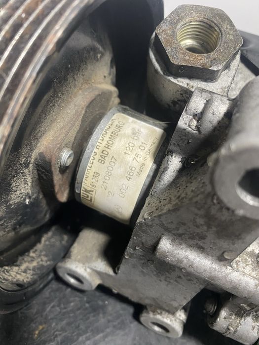 Pompa servo servodirectie Mercedes Sprinter 316CDI 2.2 CDI 2.7 CDI