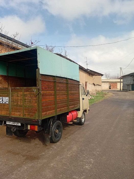 UAZ  452D sotiladi 1990
