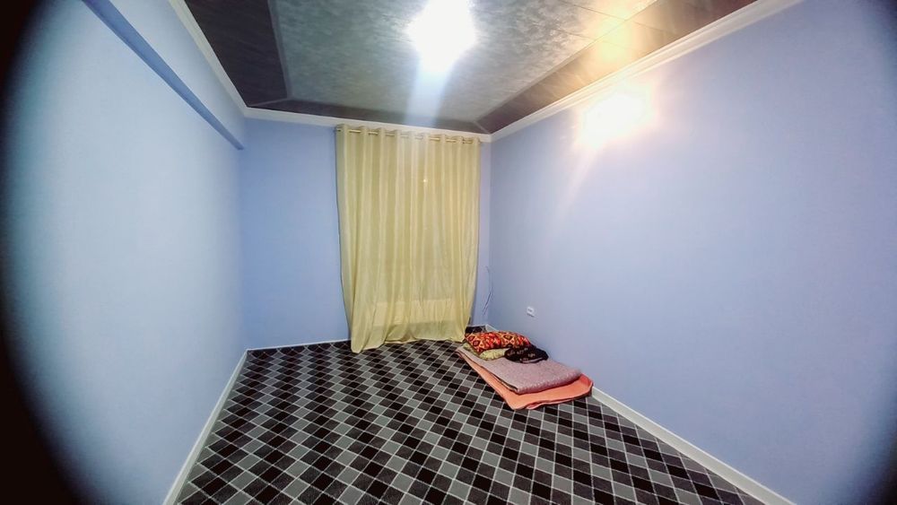 3 xona uy ijaraga beriladi. TATU yaqinida