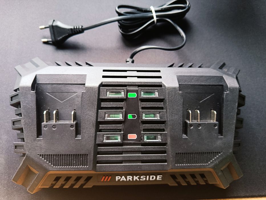 Зарядно Parkside 4.5A.  Двойно