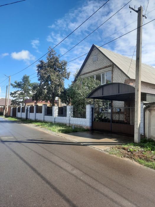 Продам коттедж 215 кв.