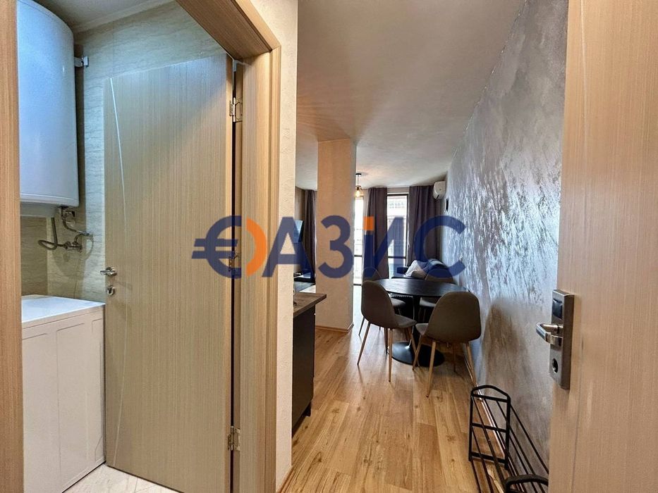 Продава се Двустаен апартамент в к.к. Слънчев бряг - 50 кв.м за 938 €/кв.м - Снимка #11