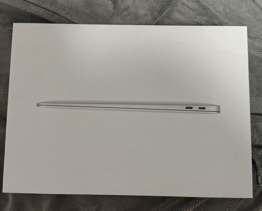 MacBook m1 256gg ram 8