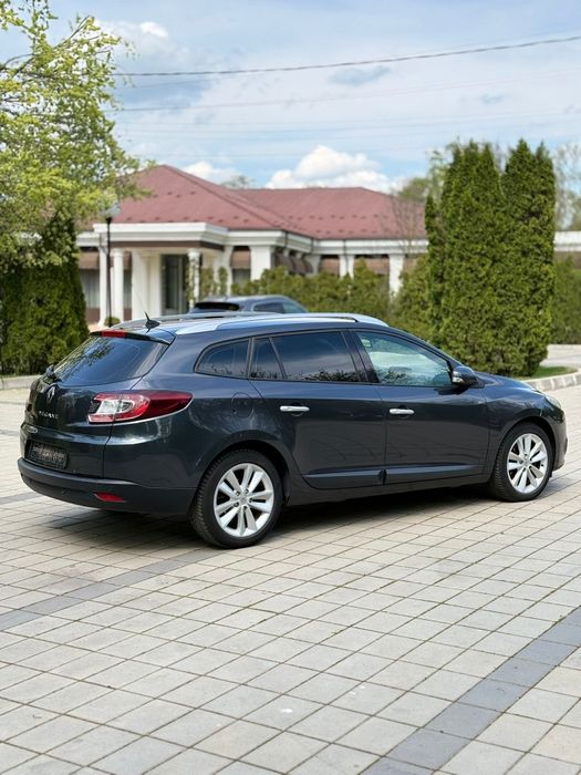 RENAULT Megane 2011 — imagine 2