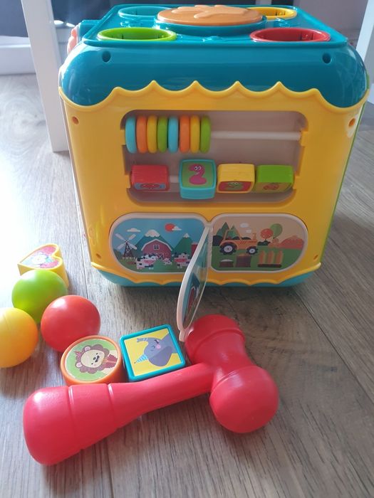 Cub interactiv Montessori