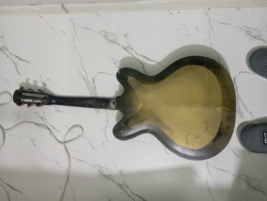 Гитара 6 струнная