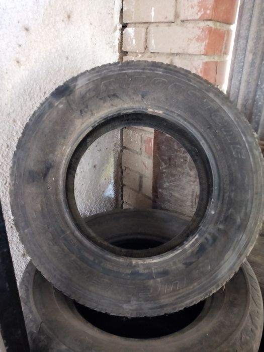 Покрышки 265/65/R17 Б/У
