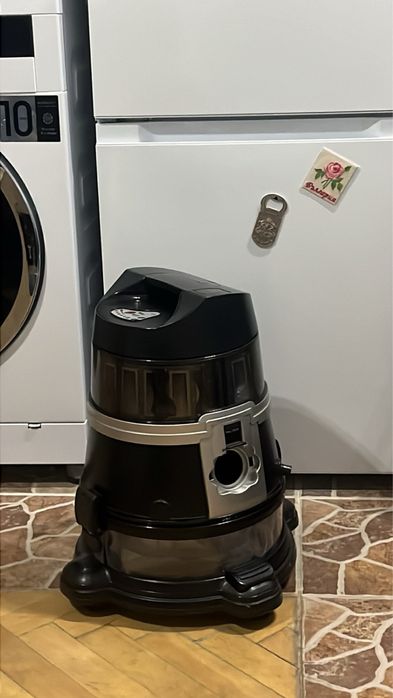 Професионална Тупачка/прахосмукачка Roboclean