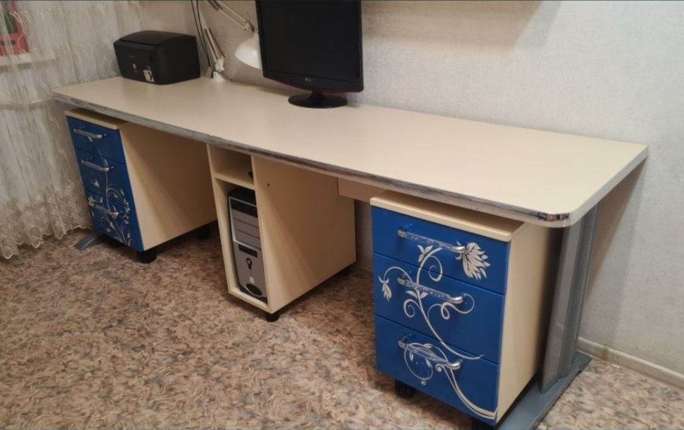 Продам гарнитур ученический