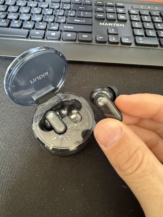 Продам наушники Nubia GT Buds