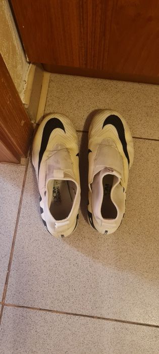 Оригинални Бутонки - 35 номер