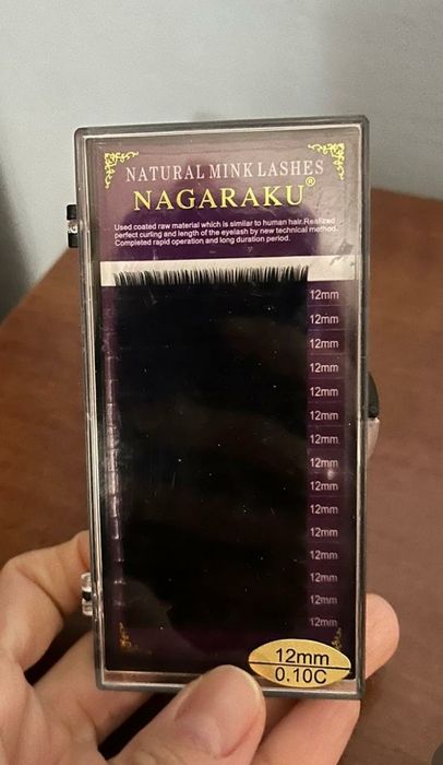 Продаю ресницы.Материал 4 упаковки