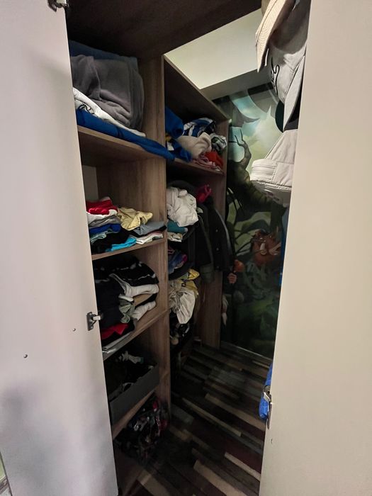 Гардероб дрешник