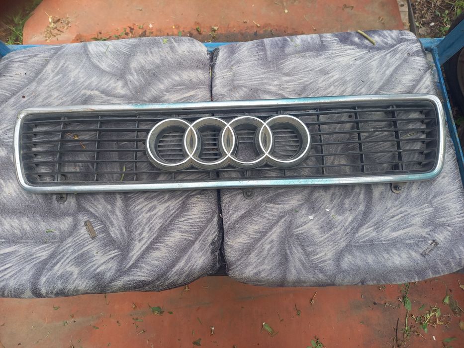 Продам решётку  радиатора