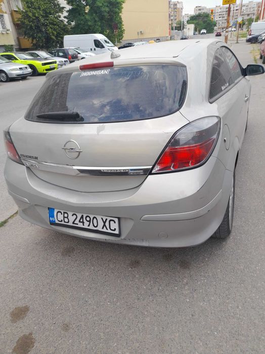 Продавам автомобил