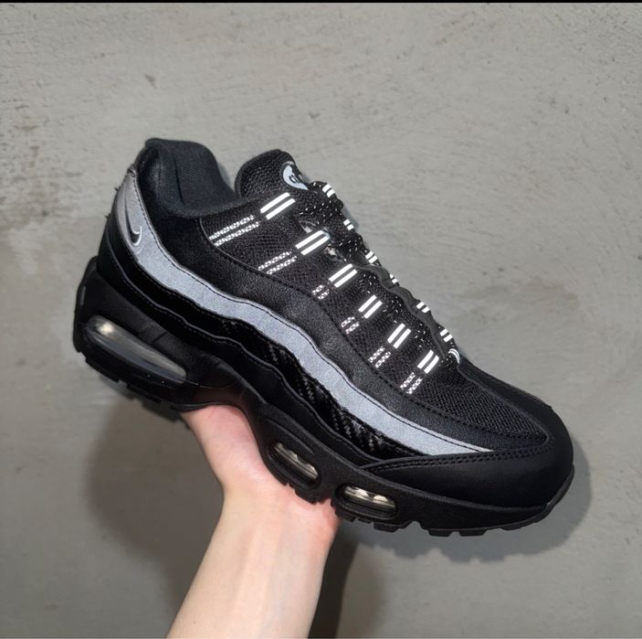 Nike обувки черен цвят