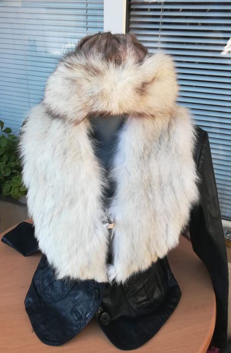 Яки, шапки, елек от естествен косъм, лисица