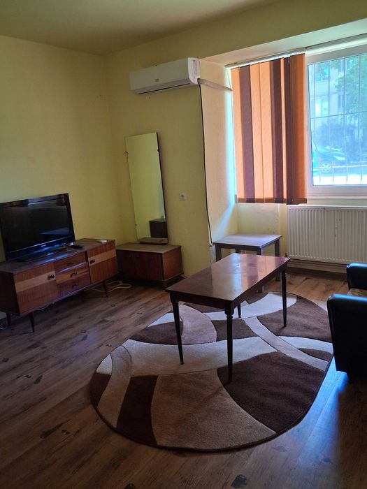 Vanzare apartament 2 camere, Oltenița, jud.Călărași, b.dul Republicii(vis a vis de market Aura și Rareș)