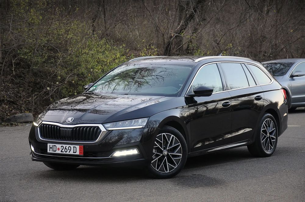 Skoda Octavia 2023 2.0TDi 150 CP E6 DSG Distronic Clima Navi Xenon/LED, recent adusa