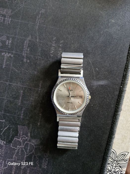 Советские часы ЛУЧ кварц