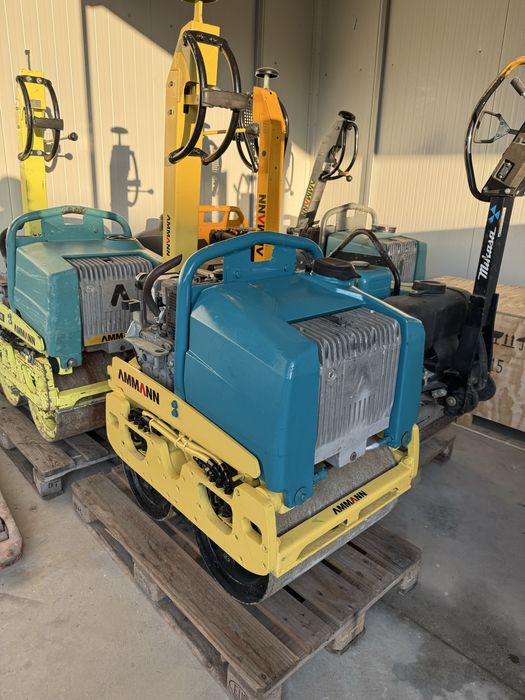 Cilindrii compactori 750 kg