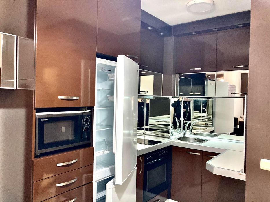 Дава се под наем Двустаен апартамент в Бургас, Зорница - 64 кв.м за 484.5 € - Снимка #2