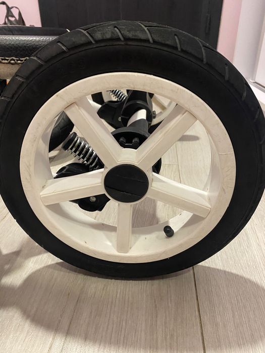 Бебешка комбинирана количка