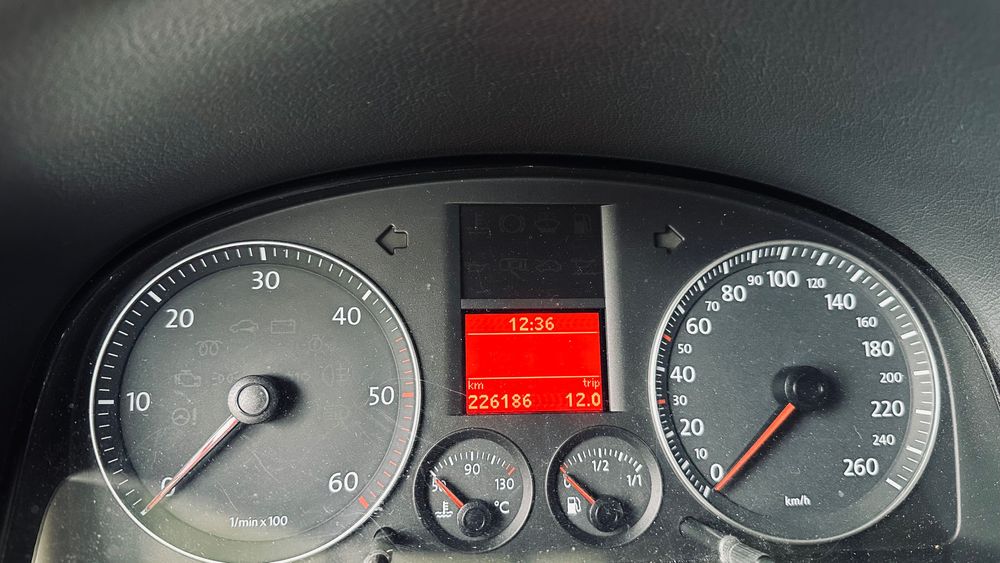 VW Touran 2004 – 1.9 Diesel – Unic proprietar