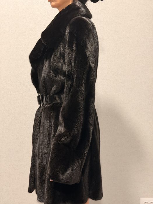 Продам норковую шубу