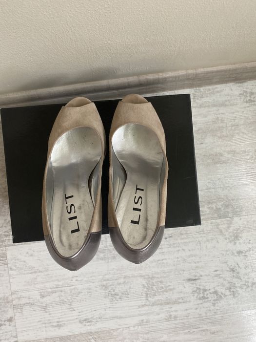 Обувки на висок ток LIST