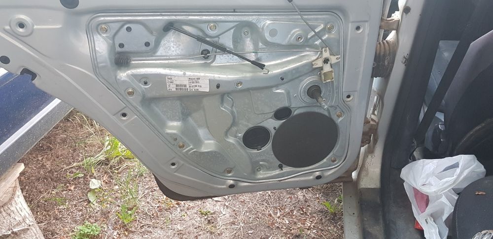 Macara Manuala Stanga Dreapta Spate Volkswagen Vw Golf4