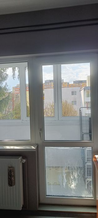 Vând geam +ușa termopan