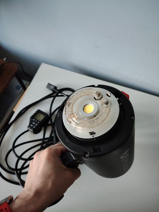 Вспышка моноблок falcon eyes phantom 600 hss + синхрон