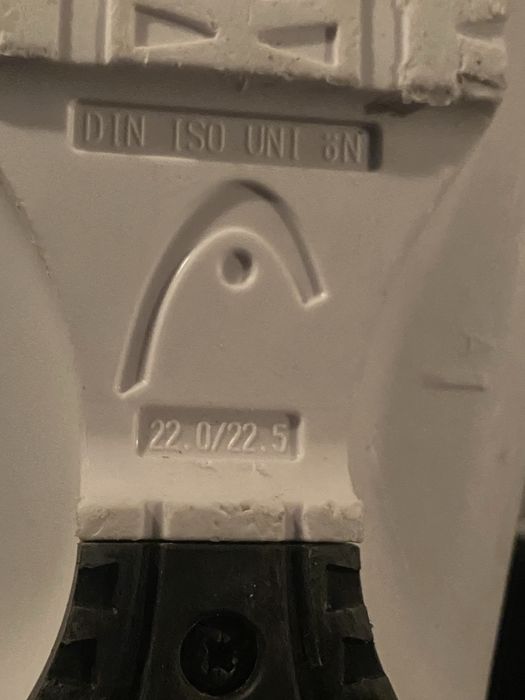 Vand  clapari head ski rossigniol si patine jackson