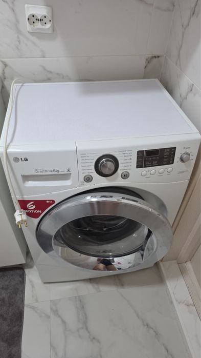 Продам стиральную машину LG